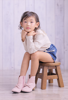 エミリ（EMIRI）
