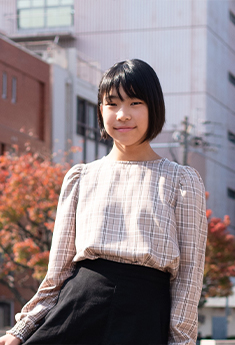 板井 ゆりか