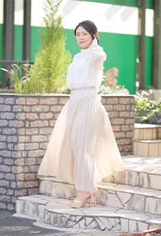 絵莉奈 (ERINA)
